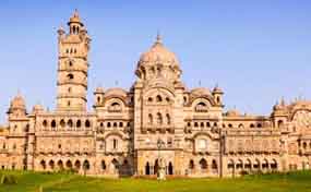 Explore Laxmi Vilas Palace